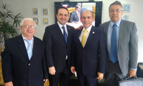 Provedor da Santa Casa de Presidente Prudente busca credenciamento do Hospital do Câncer junto ao ministro da saúde