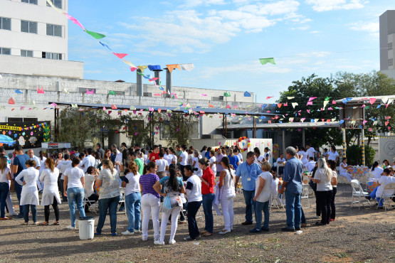 Santa Casa de Presidente Prudente realiza arraiá para funcionários