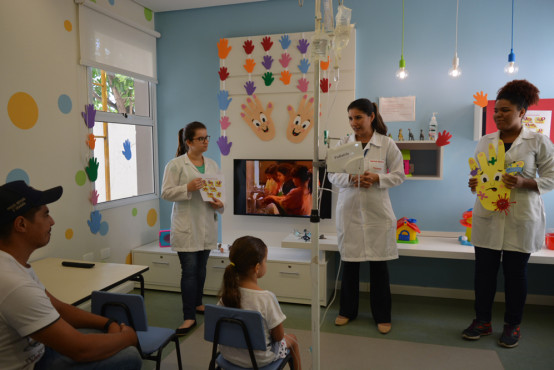 Santa Casa  conscientiza sobre importância da higienização das mãos