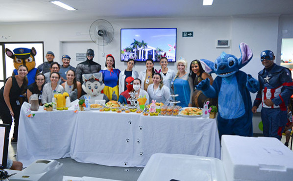 Policiais Militares de Dracena alegram crianças em ação de Páscoa