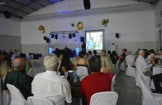 Festa de Natal promove integração de funcionários