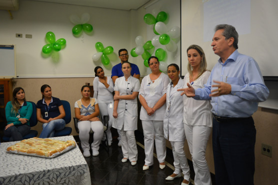 Santa Casa homenageia equipe enfermagem